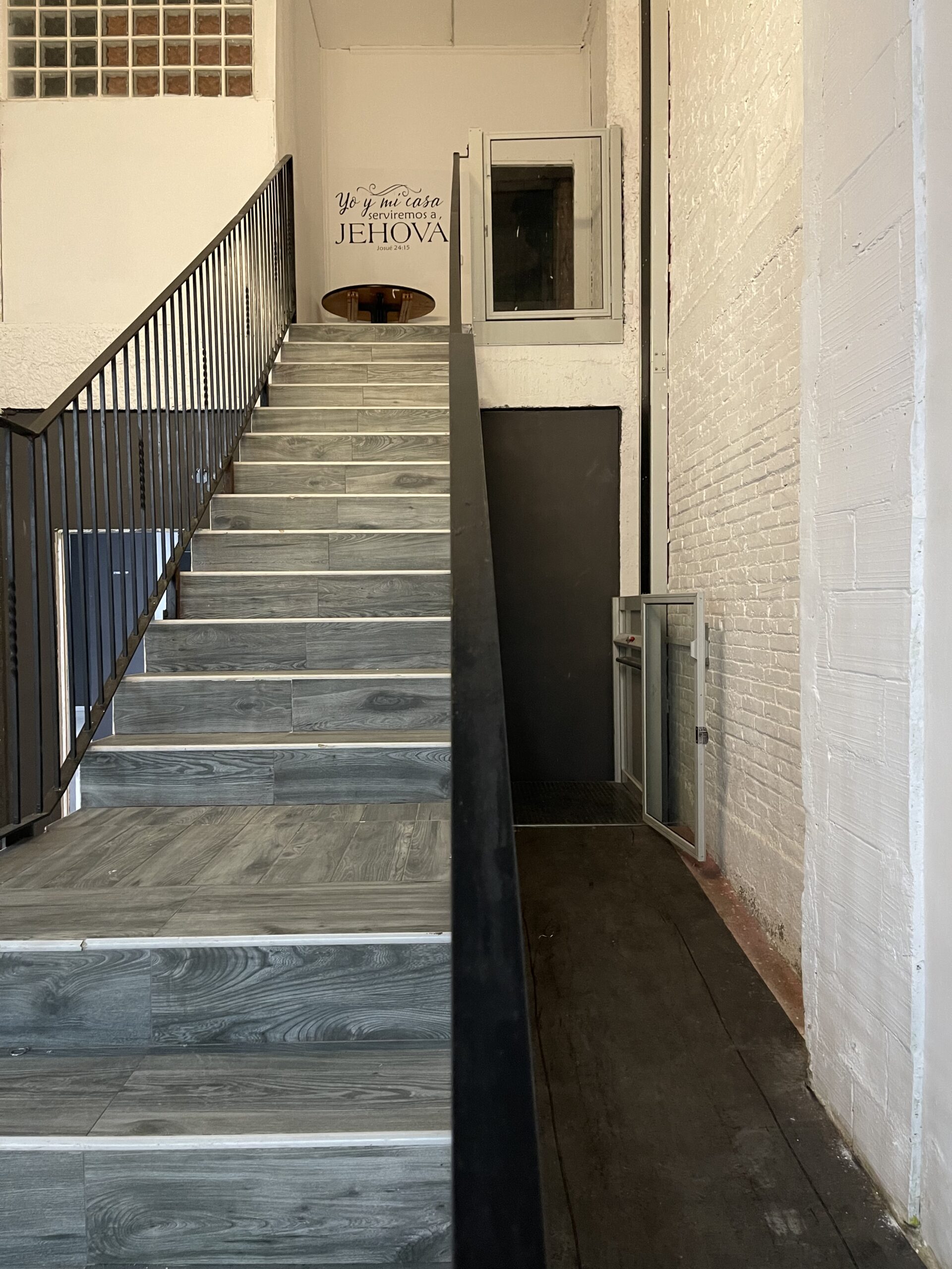 ESCALERAS + ELAVADOR